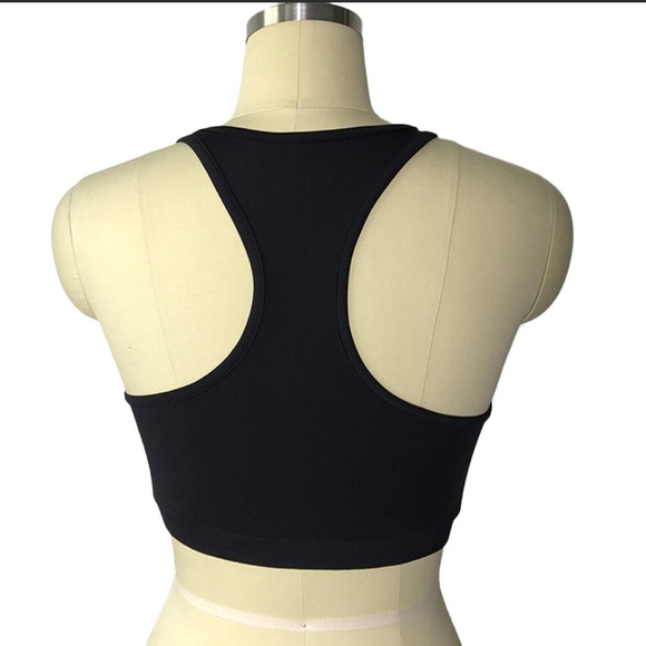 ⭐️NEW⭐️ Mesh Detail Crop Top - Picture 4 of 5